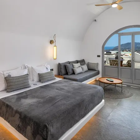 Eteoro Aparthotel Imerovigli (Santorini)
