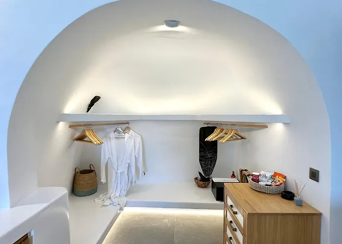 Eteoro Suites Aparthotel