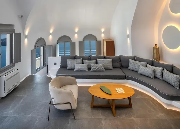 Eteoro Aparthotel Imerovigli (Santorini)