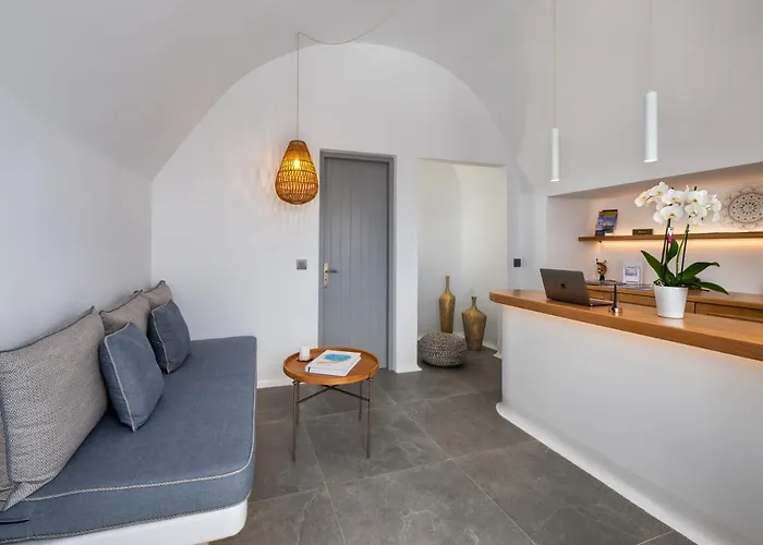 Eteoro Aparthotel Imerovigli (Santorini)